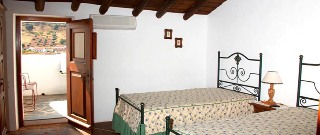 Отель Casa Saramago Монсараш Номер фото